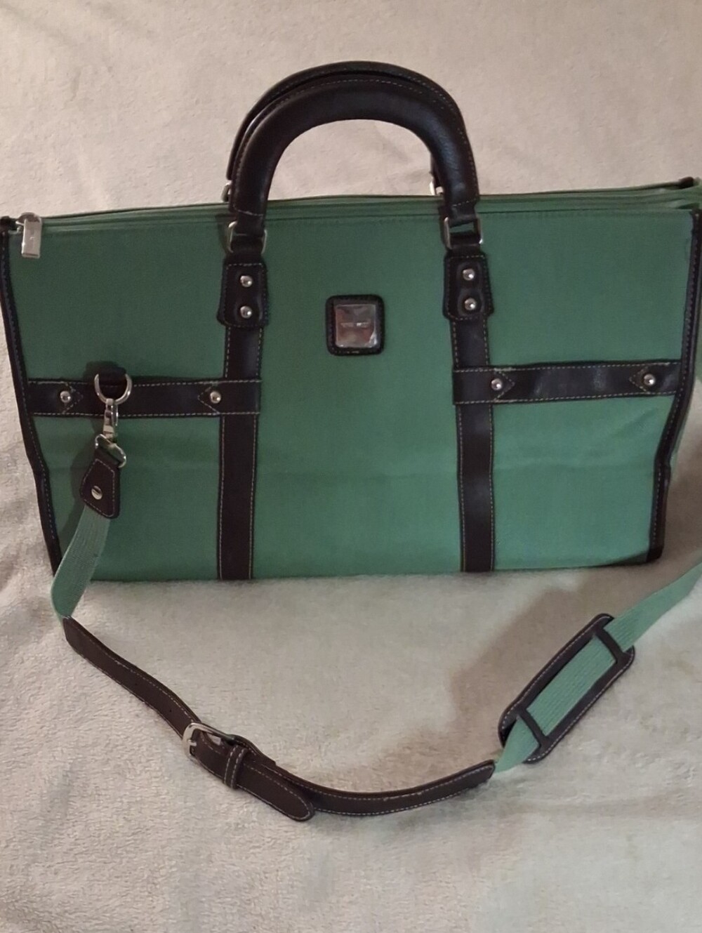 NINE WEST OVERNIGHT BAG NEW VINTAGE!